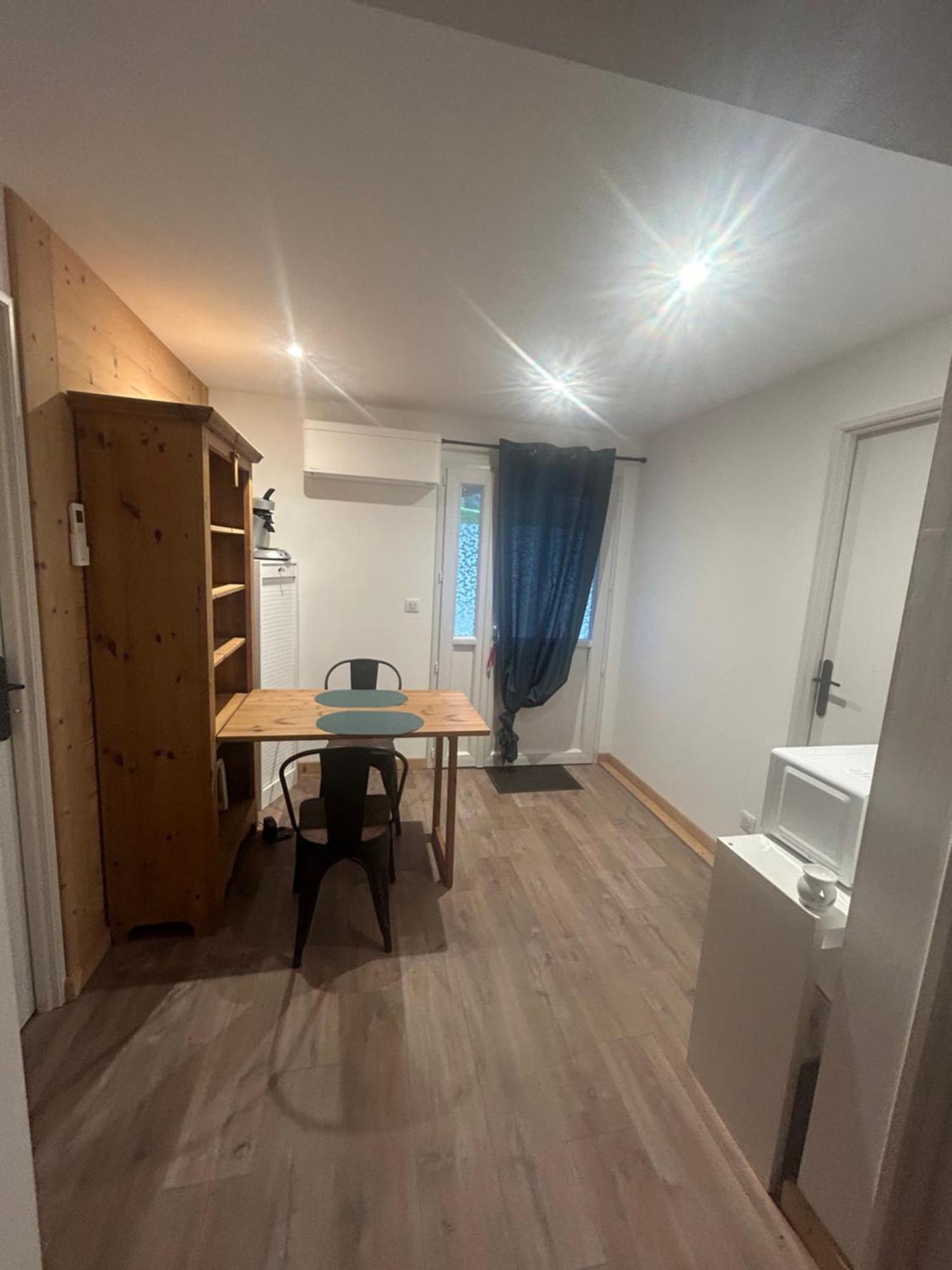 Studio Dans Maison 2 Personnes Sainte-Helene-du-Lac Екстериор снимка